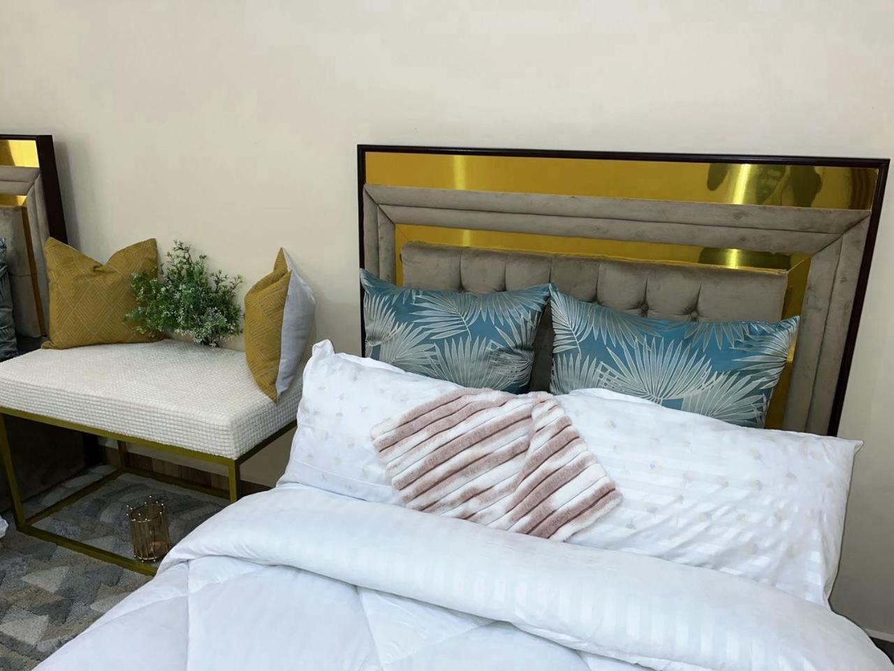 R&K Two Bedroom Apartment Dar es Salaam Exterior photo