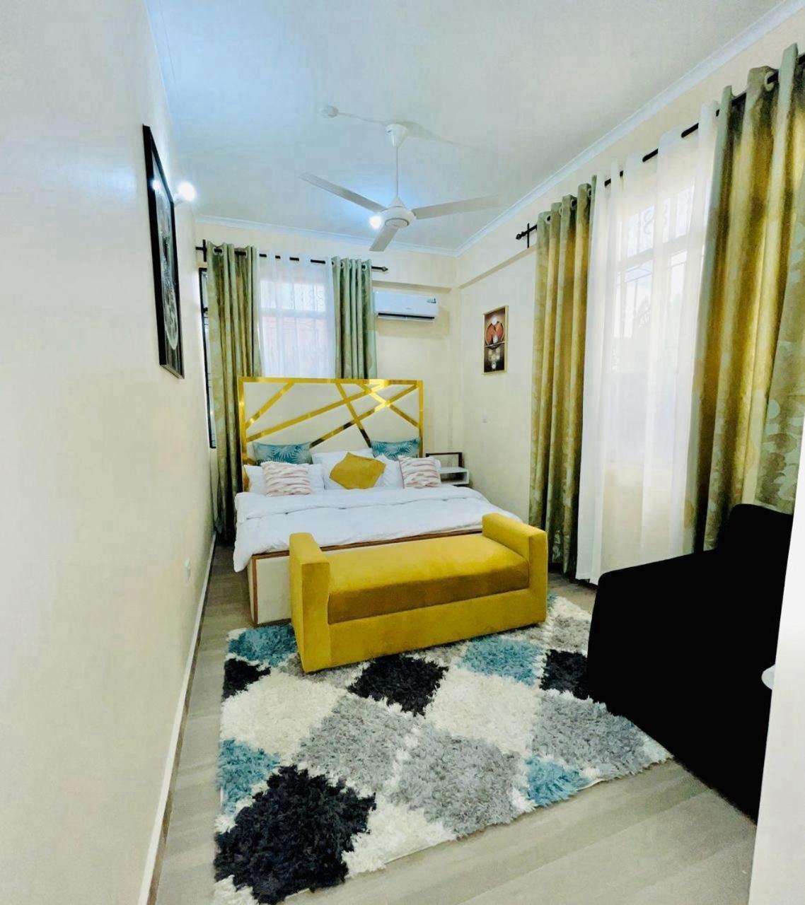 R&K Two Bedroom Apartment Dar es Salaam Exterior photo